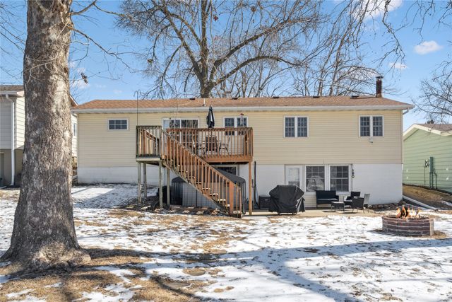 409 Hazel Street, Pella, IA 50219