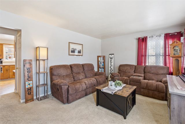 409 Hazel Street, Pella, IA 50219