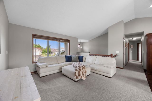 7391 Kahler Circle NE, Otsego, MN 55301