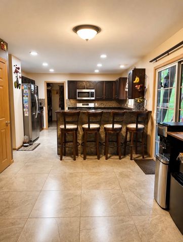 720 Ridge Drive, Marengo, IL 60152