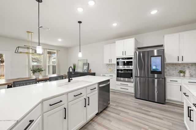 717 Priscilla CT, Leander, TX 78641