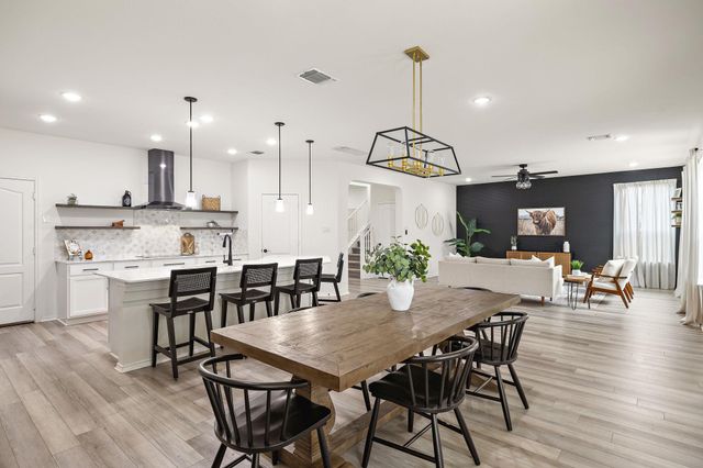 717 Priscilla CT, Leander, TX 78641