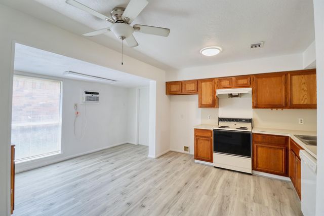 8522 Fawn Terrace Drive, Houston, TX 77071
