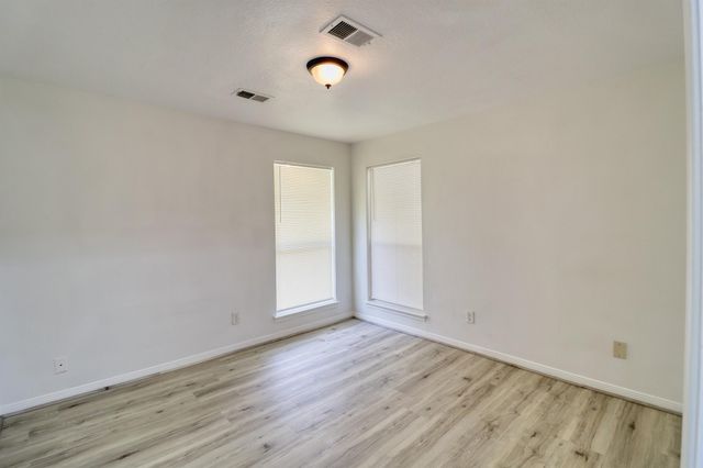 8522 Fawn Terrace Drive, Houston, TX 77071