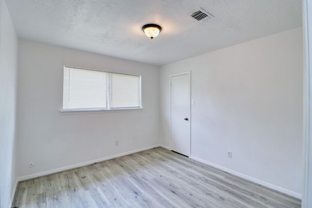 8522 Fawn Terrace Drive, Houston, TX 77071