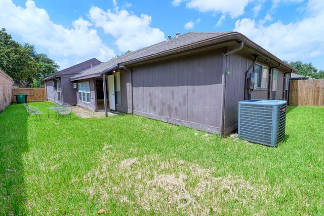8522 Fawn Terrace Drive, Houston, TX 77071