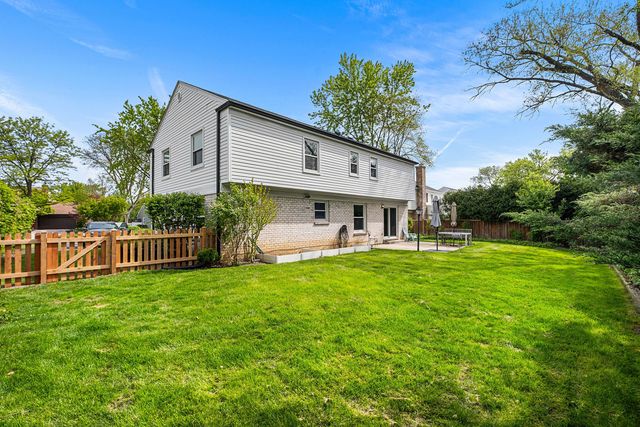 1115 Antique Lane, Northbrook, IL 60062