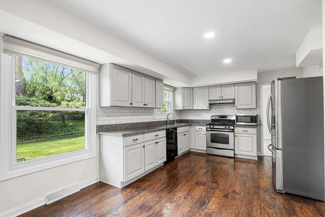 1115 Antique Lane, Northbrook, IL 60062
