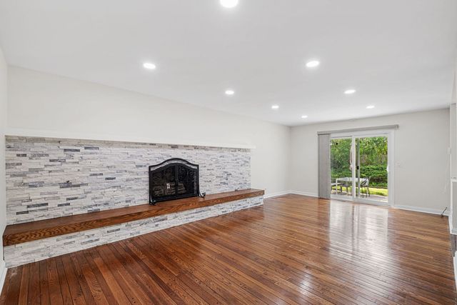 1115 Antique Lane, Northbrook, IL 60062