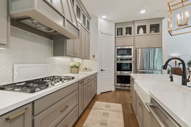 1704 Cannon Street, Van Alstyne, TX 75495