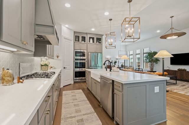 1704 Cannon Street, Van Alstyne, TX 75495