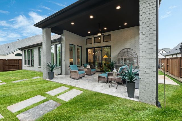 1704 Cannon Street, Van Alstyne, TX 75495