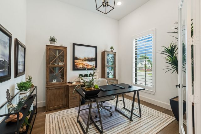 1704 Cannon Street, Van Alstyne, TX 75495