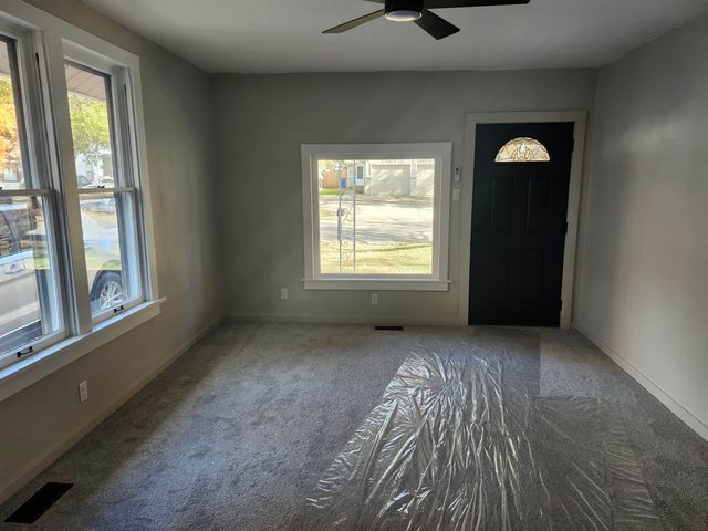 731 S Belmont St, Wichita, KS 67218