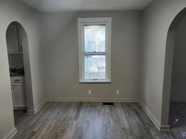 731 S Belmont St, Wichita, KS 67218