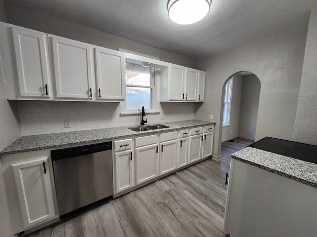 731 S Belmont St, Wichita, KS 67218