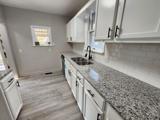 731 S Belmont St, Wichita, KS 67218