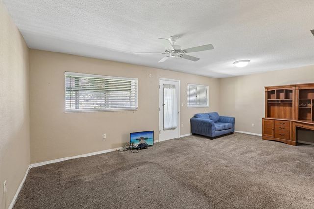 11225 82ND AVENUE 102, Seminole, FL 33772