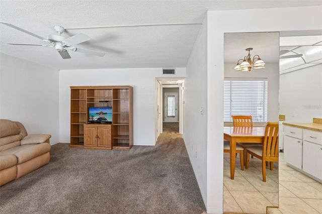 11225 82ND AVENUE 102, Seminole, FL 33772