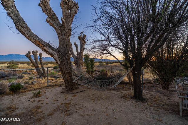 20539 E Avenue R, Palmdale, CA 93591