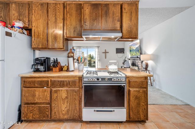 20539 E Avenue R, Palmdale, CA 93591