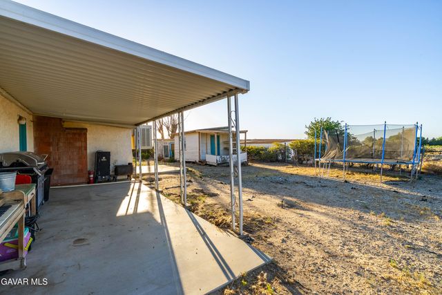 20539 E Avenue R, Palmdale, CA 93591
