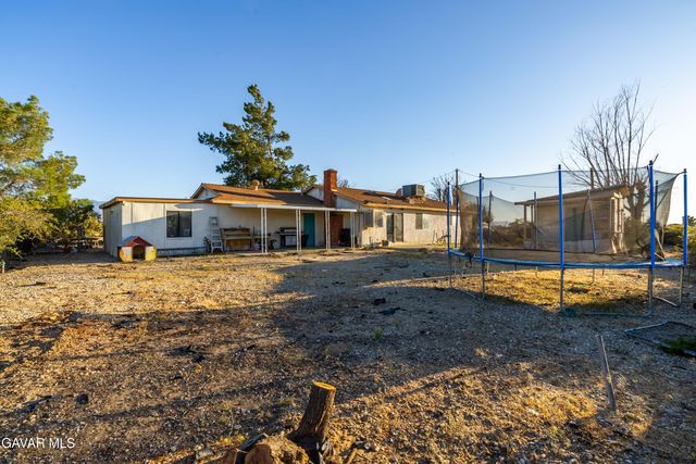 20539 E Avenue R, Palmdale, CA 93591