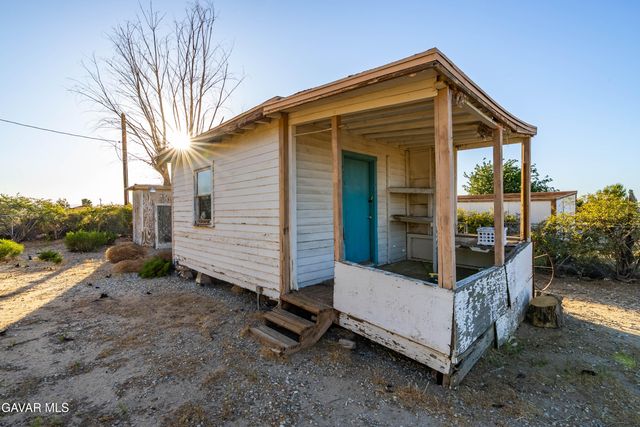 20539 E Avenue R, Palmdale, CA 93591