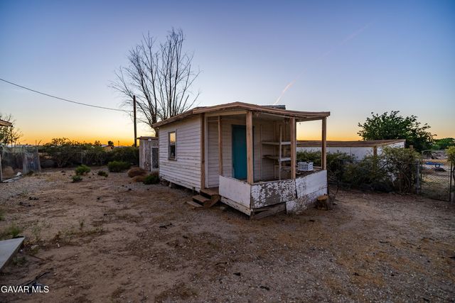 20539 E Avenue R, Palmdale, CA 93591