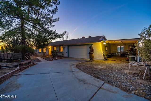 20539 E Avenue R, Palmdale, CA 93591