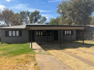 2105 35th Street, Lubbock, TX 79412