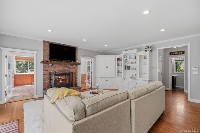 8 Angela Court, Hopewell Junction, NY 12533