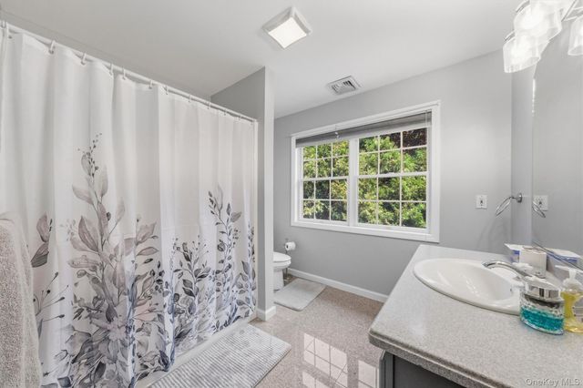 8 Angela Court, Hopewell Junction, NY 12533