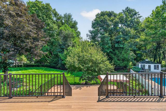 8 Angela Court, Hopewell Junction, NY 12533