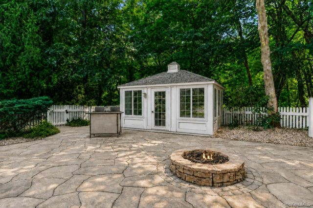 8 Angela Court, Hopewell Junction, NY 12533