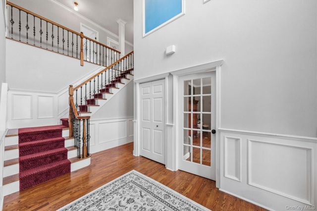 8 Angela Court, Hopewell Junction, NY 12533