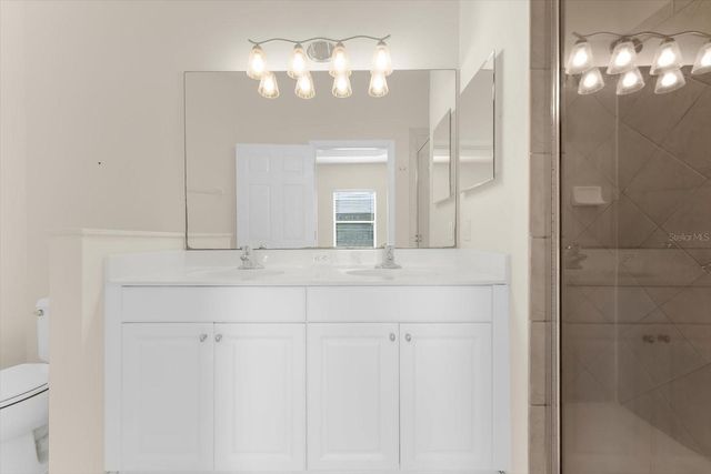 5637 WHITEHEAD STREET, Bradenton, FL 34203