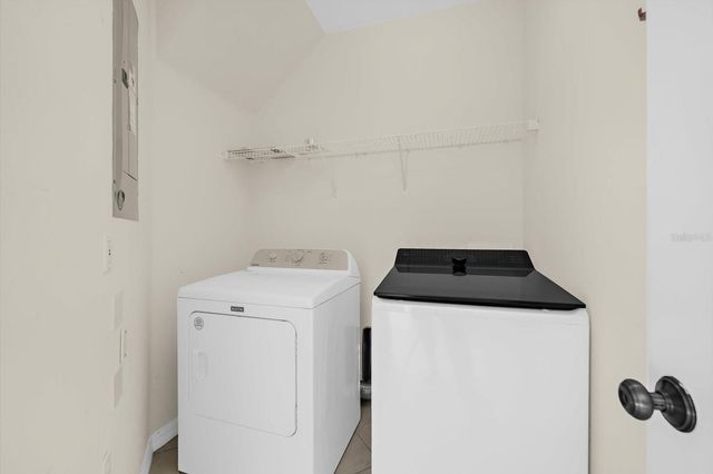 5637 WHITEHEAD STREET, Bradenton, FL 34203