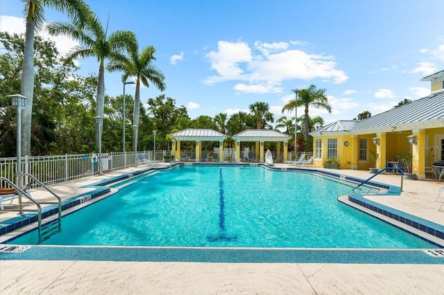 5637 WHITEHEAD STREET, Bradenton, FL 34203