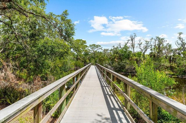 5637 WHITEHEAD STREET, Bradenton, FL 34203