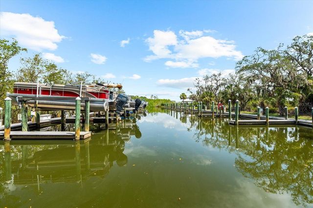 5637 WHITEHEAD STREET, Bradenton, FL 34203