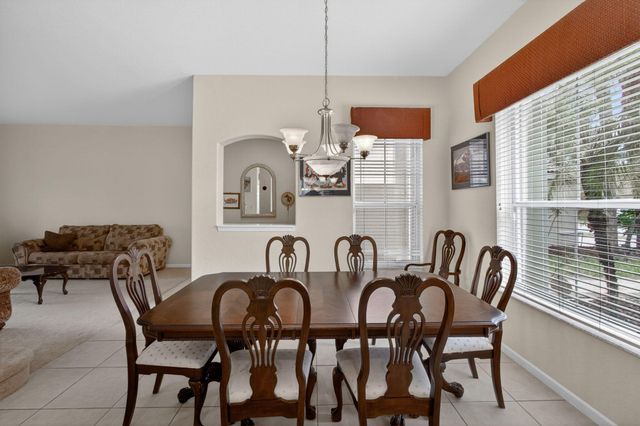 5002 Victoria Circle, West Palm Beach, FL 33409