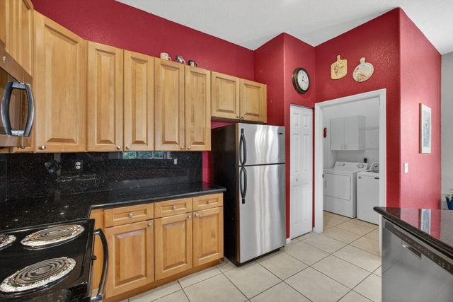 5002 Victoria Circle, West Palm Beach, FL 33409