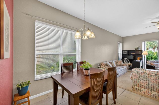 5002 Victoria Circle, West Palm Beach, FL 33409