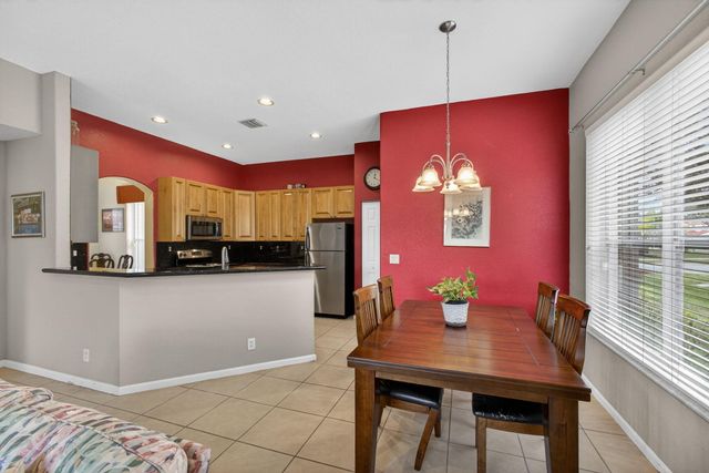 5002 Victoria Circle, West Palm Beach, FL 33409