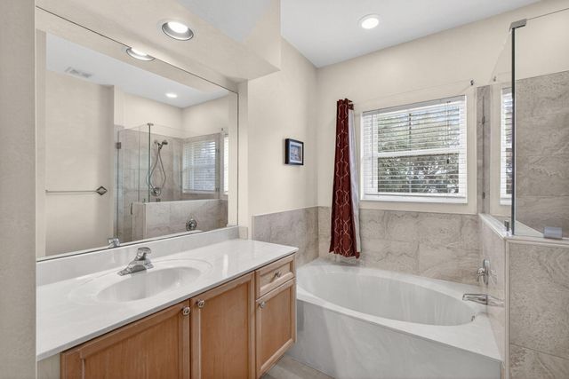 5002 Victoria Circle, West Palm Beach, FL 33409