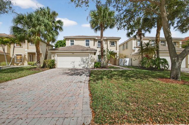 5002 Victoria Circle, West Palm Beach, FL 33409