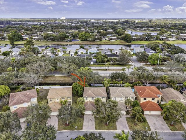 5002 Victoria Circle, West Palm Beach, FL 33409