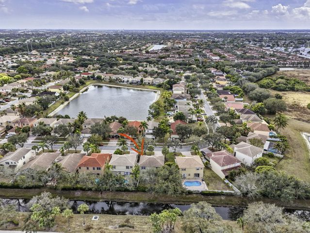 5002 Victoria Circle, West Palm Beach, FL 33409