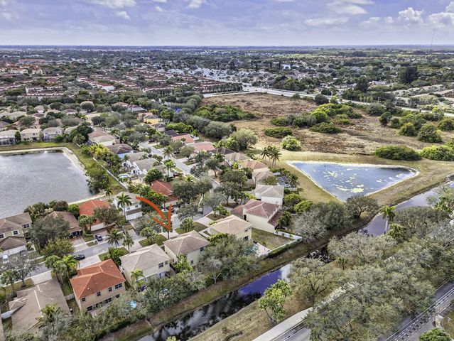 5002 Victoria Circle, West Palm Beach, FL 33409